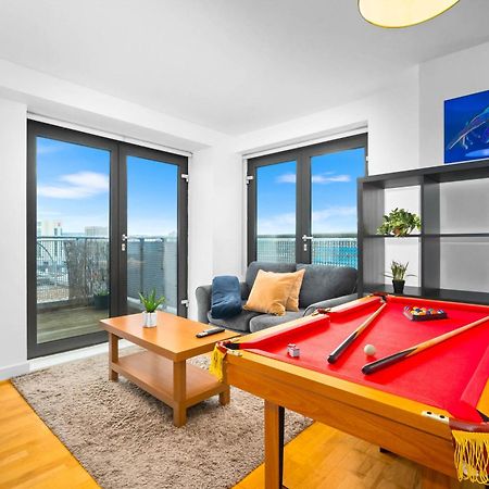 Central Flat Pool Table Balcony Sheffield Exterior photo